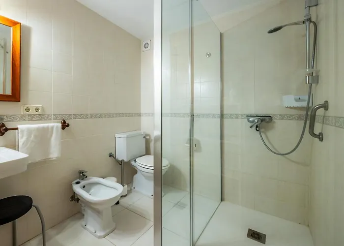 Atico Roger De Flor 포엔샤