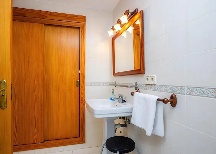 Atico Roger De Flor 아파트 포엔샤