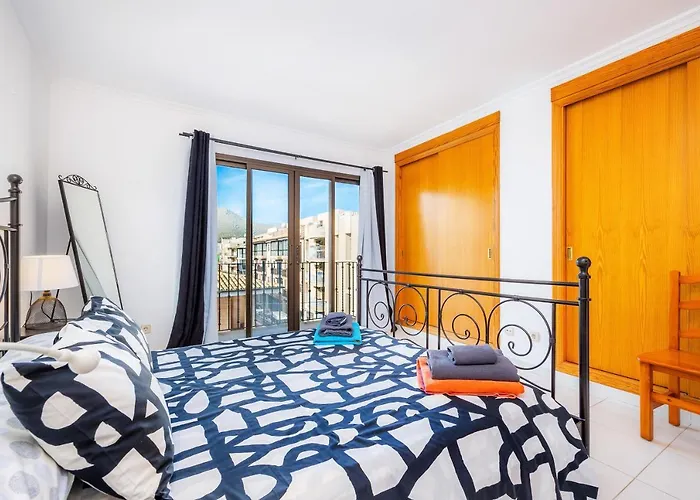 Atico Roger De Flor 아파트 포엔샤